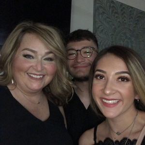 Meet your Posher, Dollye